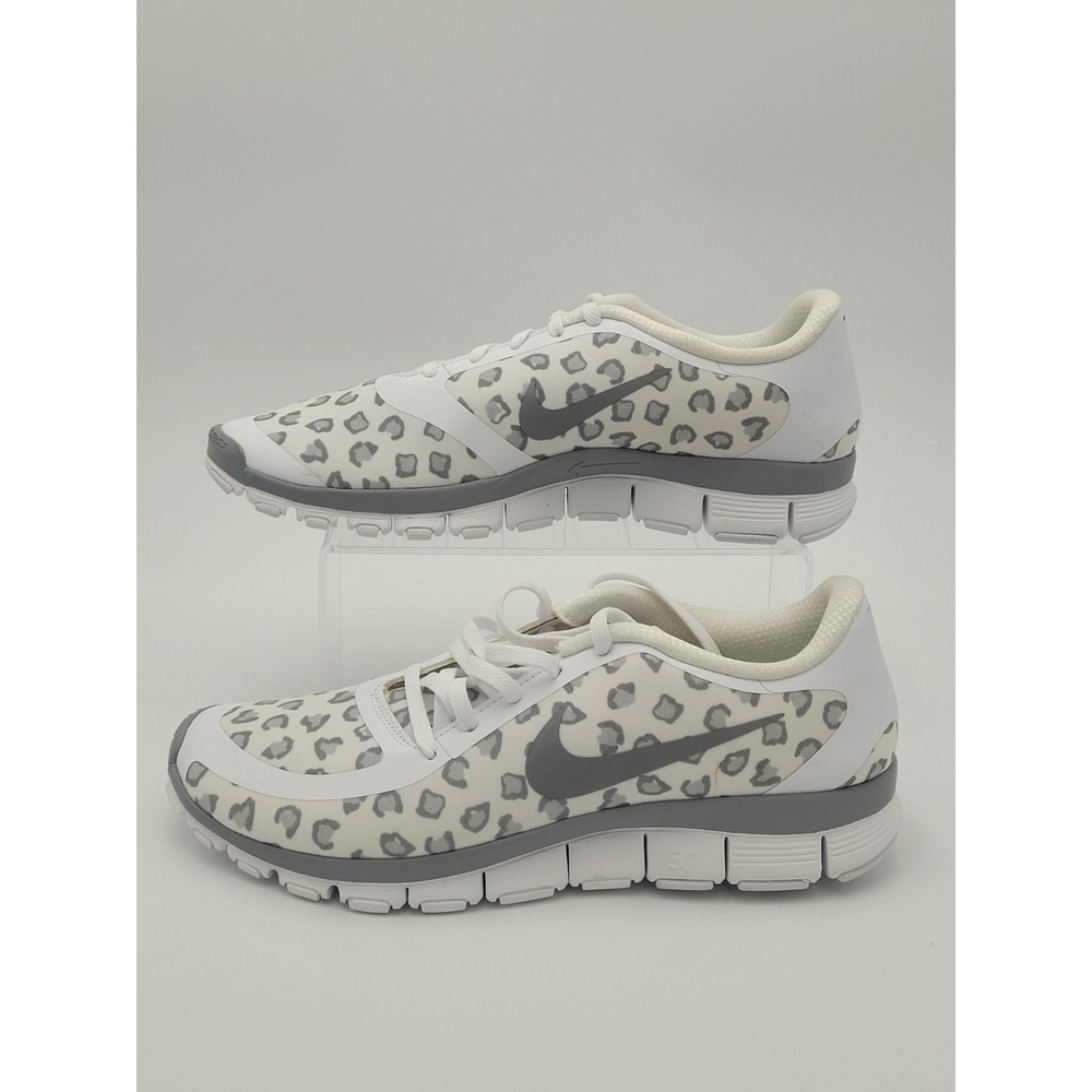 Nike Free Run 5.0 Womens Sz 12 White Wolf Grey Pure Platinum Blanc Snow Leopard - Picture 2 of 8